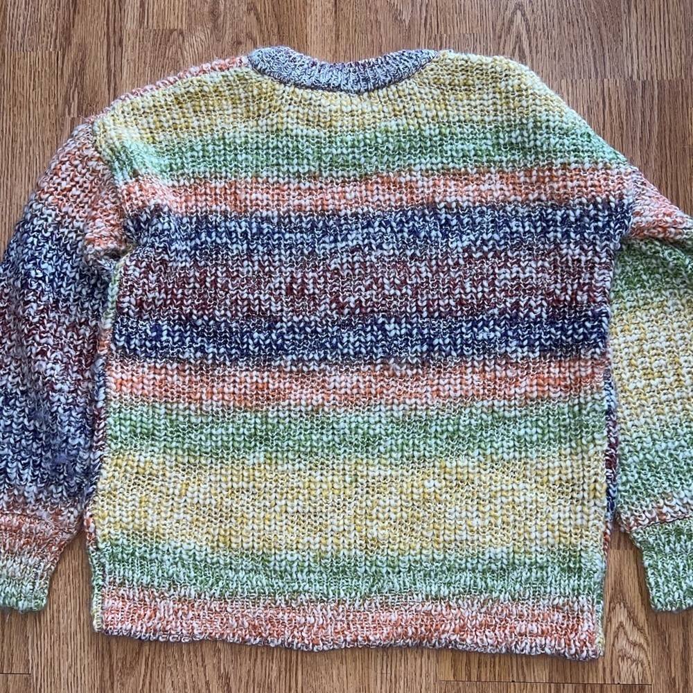 Colorful Sweater - Picture 4 of 4